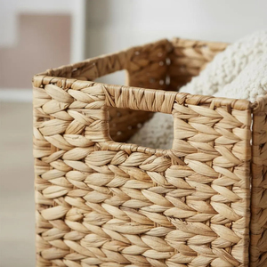 Panier en jacinthe d'eau naturel fait main, boîte de rangement décorative tressée, organisateur durable pour la décoration de la maison et du bureau - Product Image 4