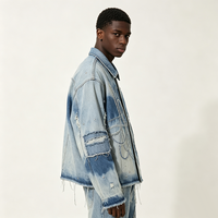 Veste Trucker en Jean Bleu Tie-Dye avec Broderie Filée, Clous Strass, Ourlet Brut Effiloché, Patchwork Déchiré, Style Streetwear