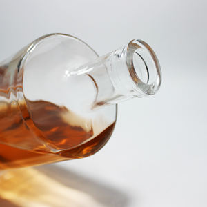 Bouteille en verre vide personnalisable, élégante et réutilisable <span class=keywords><strong>de</strong></span> 500 ml et 750 ml, populaire et <span class=keywords><strong>de</strong></span> qualité supérieure, pour saké, whisky, vin et <span class=keywords><strong>Bordeaux</strong></span> – Vente en gros directe usine - Product Image 6