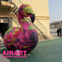 Modèle d'oiseau flamant rose gonflable pour installation de mariage romantique, flamant rose gonflable élégant pour la décoration de parcs lacustres