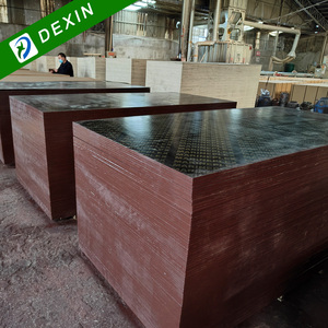 Utilisation de la construction 4*8 pieds 12mm 16mm 18mm Contreplaqué de forme en béton Contreplaqué à face de film noir pour la construction - Product Image 5