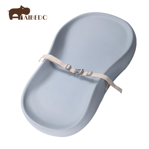 Matelas à langer portable moderne en PU de qualité supérieure, design extra large, avec ceinture de sécurité pour des départs lumineux - Product Image 1