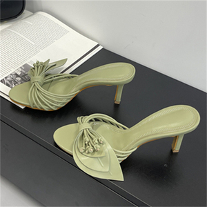 Nouvelles sandales à talons hauts à enfiler, style européen et américain, motif floral vert, bout ouvert, talon aiguille, collection 2025 - Product Image 1