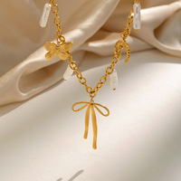 Collier avec pendentif nœud en fausses perles pour femme, en acier inoxydable plaqué or 18 carats PVD, style vacances à la plage, été, quotidien, voyage