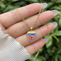 Meistverkaufte Venezolanische Nationalflagge Emaille-Halskette, Goldener Flaggenanhänger, Trendiger Patriotischer Schmuck für Frauen Tägliches Tragen