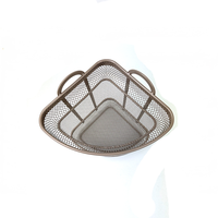Étagère d'angle triangulaire à double niveau pour la maison, en métal grillagé, à poser sur comptoir ou à fixer au mur, organisateur de salle de bain
