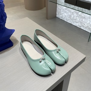 รองเท้าบัลเล่ต์หนังแท้แบบแยกนิ้วเท้า ปี 2026 พื้นรองเท้านุ่ม ด้านบนนุ่ม สวมใส่สบาย เหมาะสำหรับใช้ในชีวิตประจำวัน รองเท้าผู้หญิงลำลอง - Product Image 2