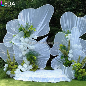 ฉากหลังงานแต่งงานกลางแจ้ง LEDA สไตล์โมเดิร์น สำหรับตกแต่งงานปาร์ตี้ ทำจากโลหะสีขาว ประดับด้วยดอกไม้และตาข่ายเหล็กดัด - Product Image 3