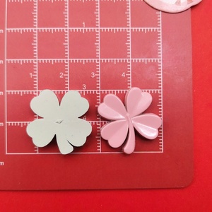 Mini adornos <span class=keywords><strong>de</strong></span> resina <span class=keywords><strong>de</strong></span> base plana con formas <span class=keywords><strong>de</strong></span> flor, paraguas, trébol y corazón, accesorios decorativos para manualidades y pegamento crema, para decoración <span class=keywords><strong>de</strong></span> teléfonos móviles - Product Image 5