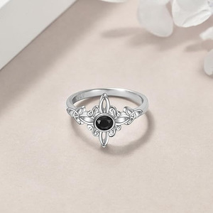 Bague en diamant noir en argent sterling 925, forme croix, taille brillant rond, cadeau pour couple, style punk unique - Product Image 1
