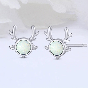 Orecchini a Perno Minimalisti Scintillanti, Gioielli Eleganti e Chic per Donne, Ideali per Natale, Festività, Uso Quotidiano, Outfit da Festa, Regalo - Product Image 5