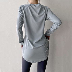 Haut de yoga et de fitness à manches longues, style amincissant, couvrant les hanches, respirant, séchage rapide, en <span class=keywords><strong>tissu</strong></span> solide - Product Image 5