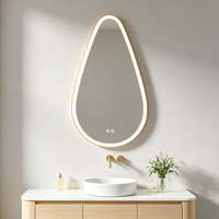 Espejo de Baño Inteligente Moderno de Lujo con Marco Dorado Irregular, Retroiluminación LED, Táctil, Antivaho, de Pared, para Apartamento o Villa