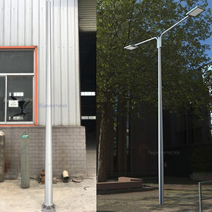 6M 8M 10M 12Mアルミニウム/ステンレス鋼/亜鉛メッキ鋼ライトポールサテンつや消し仕上げ金属ポール、丸型ベースプレート付き - Product Image 5