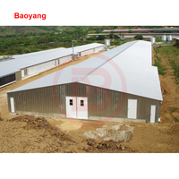 Bâtiment moderne en structure acier pour élevage de poulets avec surface galvanisée, poulailler en acier léger certifié ISO9001:2008 et CE