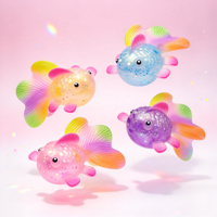 Jouets sensoriels anti-stress en caoutchouc souple à montée lente en forme de poisson rouge, idéaux pour les enfants, cadeau d'anniversaire, nouveauté amusante