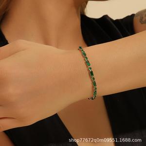 Bracelets ajustables plaqués or 18 carats en laiton vintage, avec zircone cubique colorée, style mode, vente en gros - Product Image 6