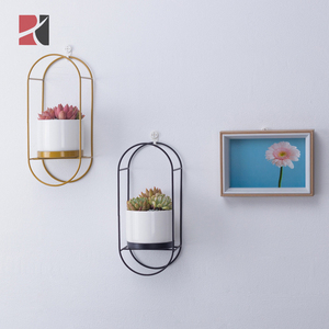 Nouveauté : Jardinière murale pour plantes succulentes en céramique avec support en métal - Product Image 2