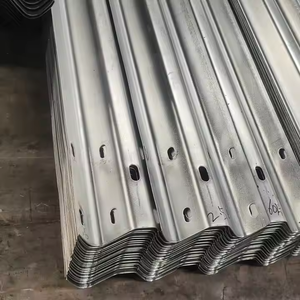 Fabricant de garde-corps d'autoroute en métal 2.5-4mm d'épaisseur galvanisé + traitement de surface enduit de poudre AASHTO M180 Standard pour - Product Image 3