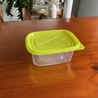 Contenants alimentaires rectangulaires jetables en PP de 24 oz avec couvercles colorés, boîtes de préparation de repas transparentes, compatibles micro-ondes, empilables