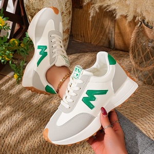 Baskets confortables à lacets pour femmes, chaussures décontractées légères, polyvalentes, pour le skateboard, la course à pied, les entraînements et les mocassins, pour toutes les saisons - Product Image 6