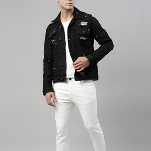 Veste en jean noire personnalisée effet vieilli, effet éclaboussures de peinture et d'encre, poches à rabat sur la poitrine, fermetures à boutons, OEM USA, vente en gros, usine en vrac - Product Image 1