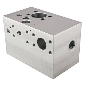 Blocco valvola idraulica lavorazione CNC OEM lavorazione personalizzata foro inclinato complesso collettore idraulico - Product Image 4