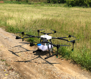 <span class=keywords><strong>Drone</strong></span> agricole AGR-816 avec réservoir d'eau et pulvérisateur à pompe, haute efficacité, fonctionnement stable, alimenté par batterie et facile à utiliser - Product Image 5