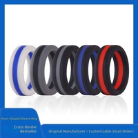 Bague en silicone pour homme 8 mm, design sandwich bicolore noir/bleu/rouge, style européen et américain, pour sports de plein air