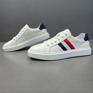 Chaussures de course de luxe pour hommes et femmes, en dentelle kaki, printemps-été, anti-odeur, nouvelle tendance mode, confortables et respirantes - Product Image 1