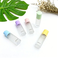 Mattweiße 10ml 15ml Runde Glas-Mini-Parfümflasche mit Farbigen Verschlüssen