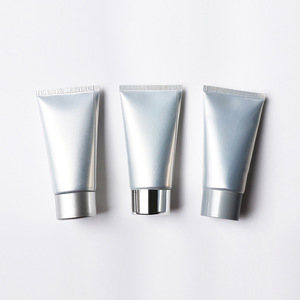 Tubo de Aluminio y Plástico Plateado Brillante de 50 ml con Logotipo Personalizado, Tubo Exprimible para Crema de Manos, Cuidado Facial, Pasta de Dientes - Product Image 2