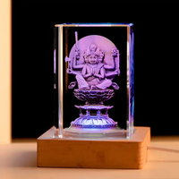 Vente en gros K9 cube de cristal vierge Design personnalisé cube de cristal photo 3d gravé au laser en verre avec base LED lumineuse