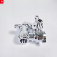 Pièces métalliques de précision usinées CNC sur mesure en acier inoxydable et aluminium : tiges, plaques à bride, supports, entretoises, bagues, goupilles - Fabricant OEM