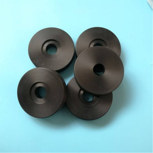 Ruota a Rulli in Nylon con Scanalatura a U/<span class=keywords><strong>V</strong></span> Personalizzata OEM di Fabbrica Marca Qianze, Diametro Foro 100mm, Lavorazione a Iniezione/CNC - Product Image 5