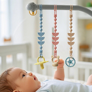 Cadena Multifuncional para Chupetes de Bebé, Productos de Silicona Suave y Flexible para Bebé, Libres de BPA, 2 en 1, Cadena Antipérdida, Clip para Chupetes - Product Image 1