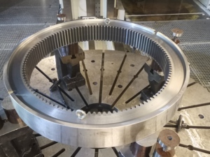 El anillo de engranaje interior de acero forjado 42CrMoA se aplica a la caja de engranajes de energía eólica - Product Image 5