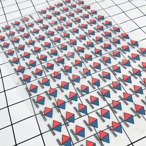 Vuelos de impresión de pantalla de ropa de hierro en <span class=keywords><strong>etiquetas</strong></span> de transferencia de calor de silicona Etiqueta de goma - Product Image 5