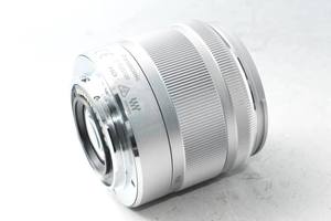 เลนส์ซูม HFT Professional <span class=keywords><strong>Lumix</strong></span> 35-100 มม. F/4.0 สำหรับกล้องมิเรอร์เลส เมาท์ M4/3 รูรับแสง 7 ใบพัด น้ำหนักเบา 135 กรัม อุปกรณ์เสริมเลนส์ - Product Image 5