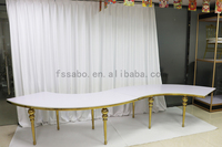 Meubles de banquet d'événement d'hôtel de luxe Ensemble de chaises de table de banquet de mariage en forme de S serpentine en acier inoxydable MDF