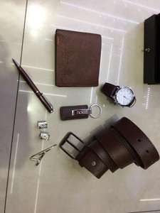 High-End Zakelijke Horloge Gift Set Mannen Gift Vader <span class=keywords><strong>Plot</strong></span> Drie-Layer Doos Riem Portemonnee Sleutelhanger handtekening Pen - Product Image 3