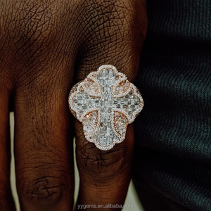 Diseño de moda <span class=keywords><strong>el</strong></span> anillo <span class=keywords><strong>cruzado</strong></span> de las Cruzadas 925 plata esterlina baguette moissanite chapado en oro anillos cubanos joyería de los hombres - Product Image 1