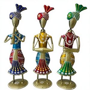 Figurines de Musiciens en Métal Artisanales - Design Vertical Style Art Déco Multifonctionnel pour les Occasions de Diwali et de Mariage - Product Image 1