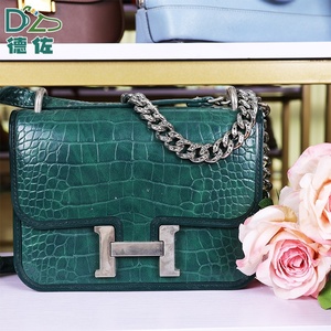 Sacs pour Femmes d'Occasion Premium, Marques et Styles Assortis, Design Tendance pour la Vente en Gros - Product Image 3