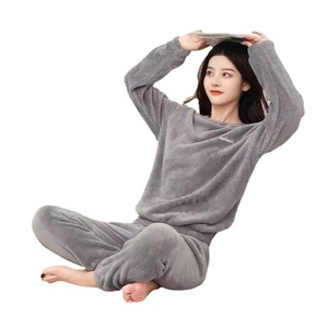 Nuovo Pigiama Invernale <span class=keywords><strong>da</strong></span> <span class=keywords><strong>Donna</strong></span> in Pile Corallo Termico a Maniche Lunghe, Felpato e Imbottito, Stile Fatato con Pantaloni Caldi - Product Image 5