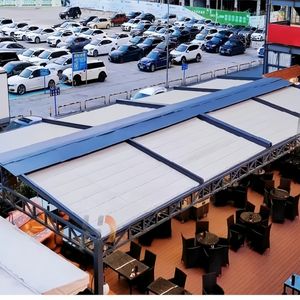 Toit rétractable commercial de grande taille et robuste avec tissu en PVC et entraînement électrique, adapté aux restaurants, hôtels ou jardins - Product Image 1