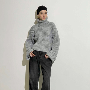 Pull côtelé à col roulé pour femme, coupe courte et ample, tricot chaud, automne hiver 2026 - Product Image 3