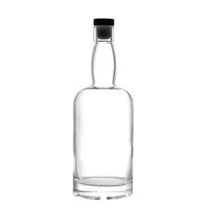 Recyclebare 700 Ml Ronde Boerderij Bar Top Alcohol Glazen Flessen Voor Premium Rum Wodka Gin Met Zware Basis