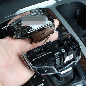 <span class=keywords><strong>Pomo</strong></span> <span class=keywords><strong>de</strong></span> Cambio <span class=keywords><strong>de</strong></span> Marchas <span class=keywords><strong>de</strong></span> Cristal Negro para AUDI A4 A5 Q5 A6 A7 Q7 A8 Q8 - Product Image 1