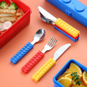 シリコン製スクエアベビー食器セット（スプーン・フォーク・ナイフ付き）-環境に優しく無毒で耐久性のある食品グレードシリコン＆ステンレス鋼 - Product Image 1